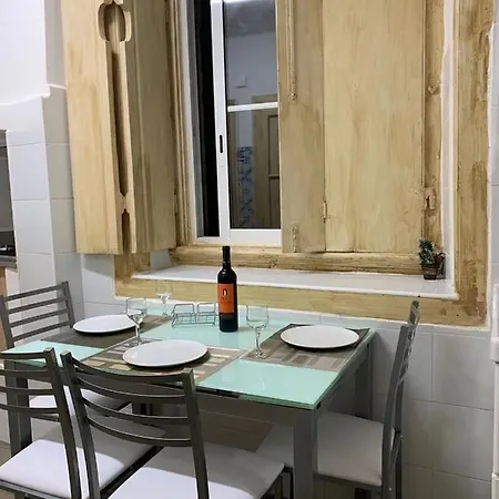 Housegugu Apartman Lisboa