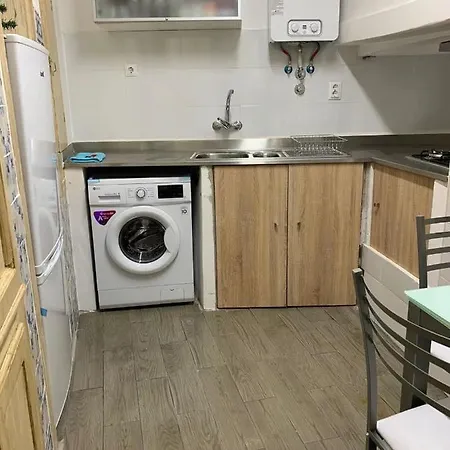 Housegugu Apartman