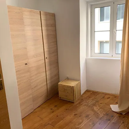 Housegugu Apartman