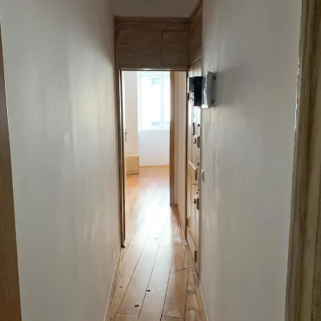 Housegugu Apartman *
